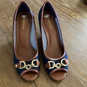 Tommy hilfiger wedges in great condition worn once